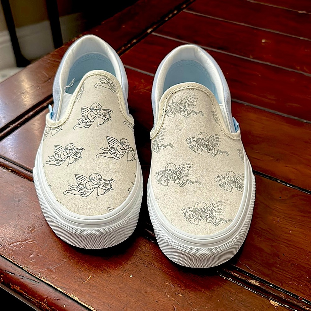 Vans with cupids NEW